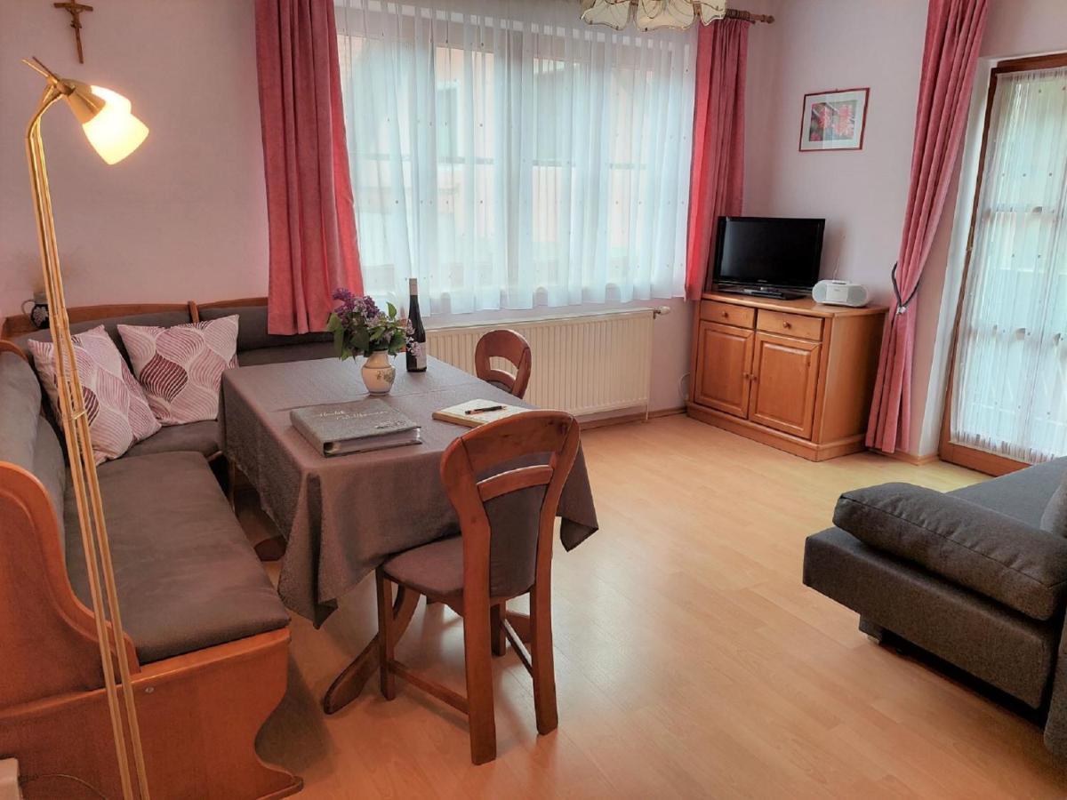 Ferienwohnung Weingut Piewald Gut am Steg Exterior foto